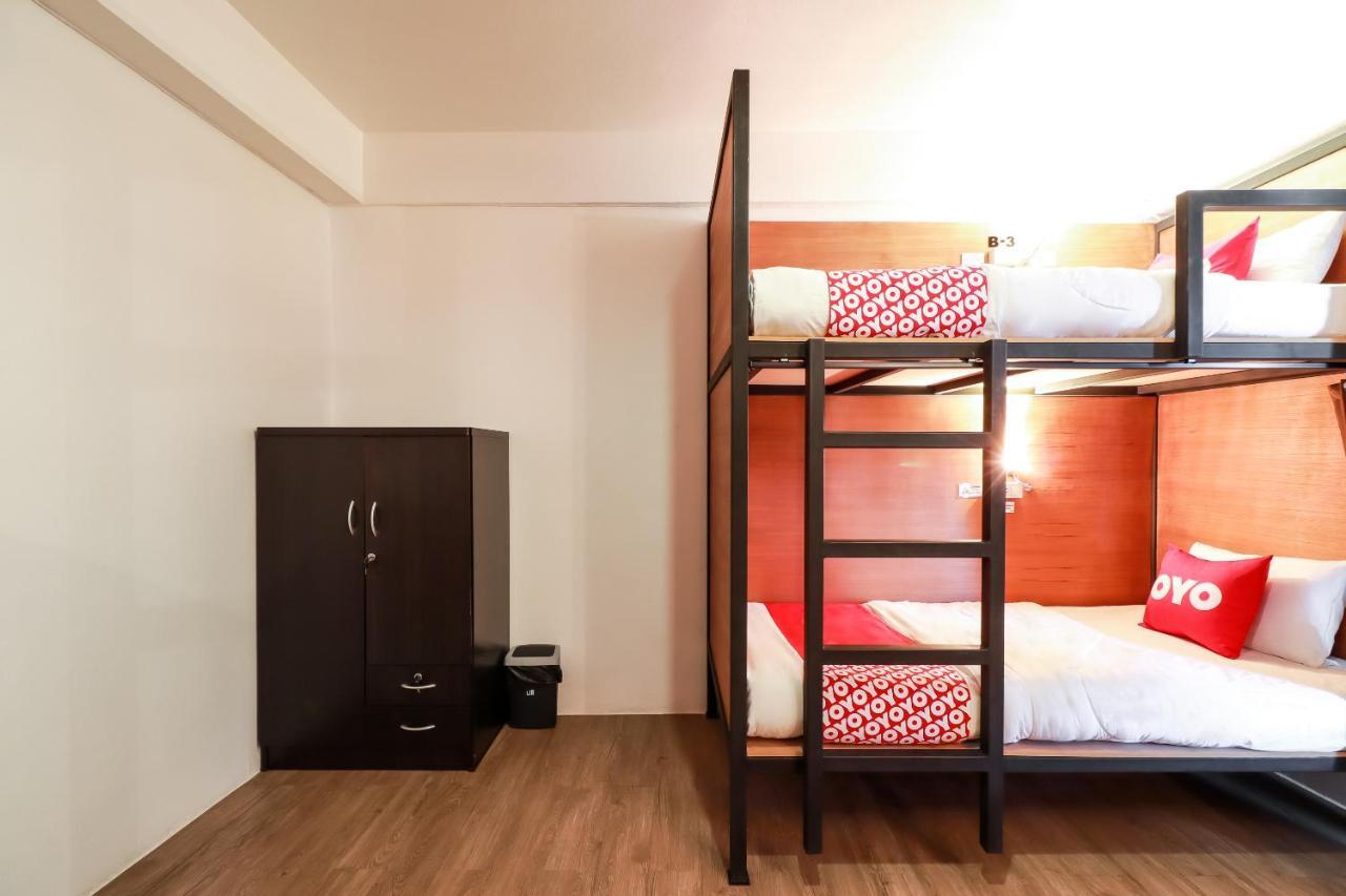 Hotel Oyo 489 Yak 2*