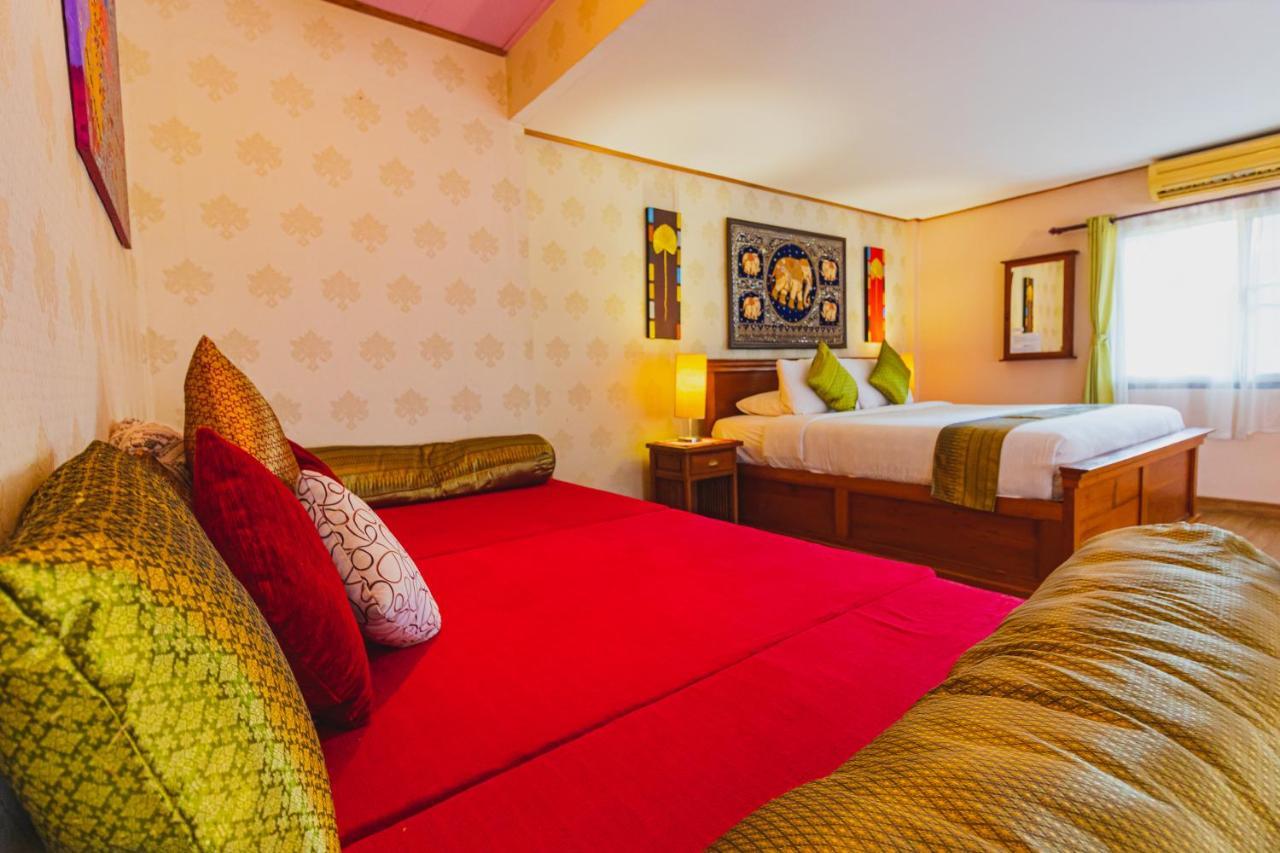Joy's House & Tour Bed & Breakfast Chiang Mai