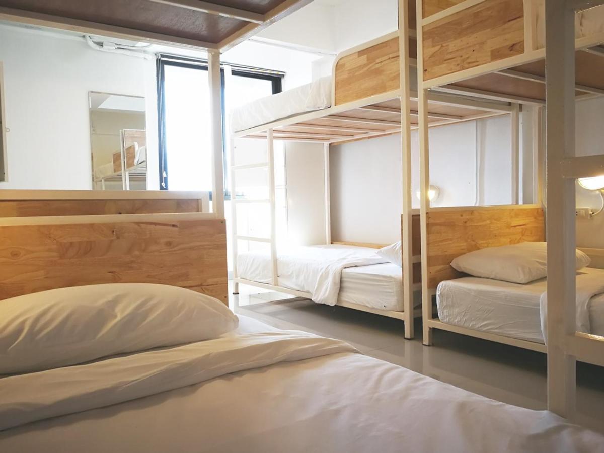 Loyy Hotel 3*