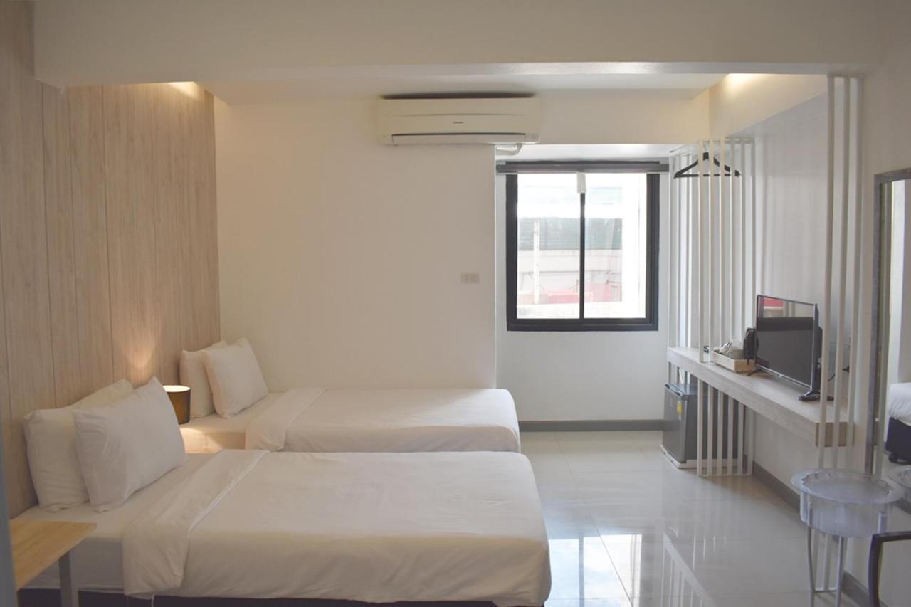 Hotel Loyy 3*
