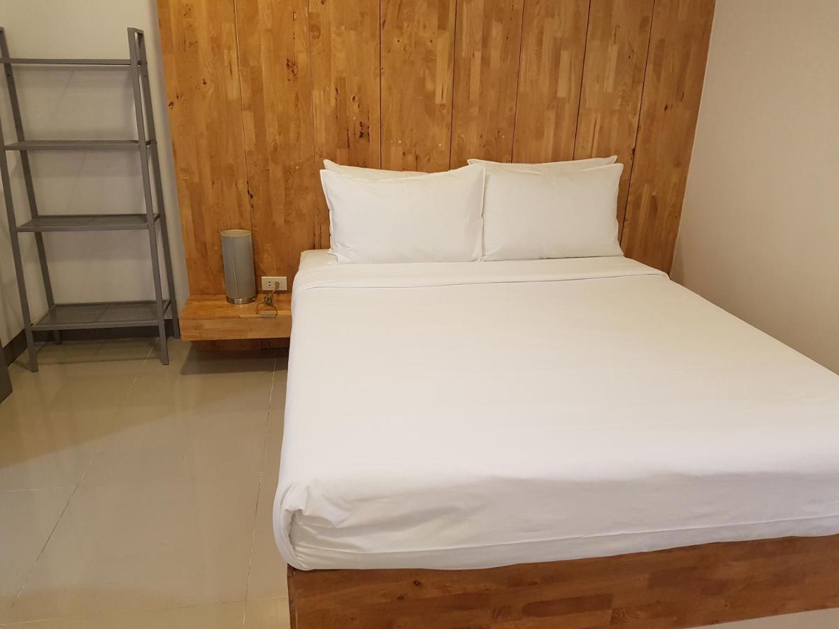 Loyy Hotel 3*