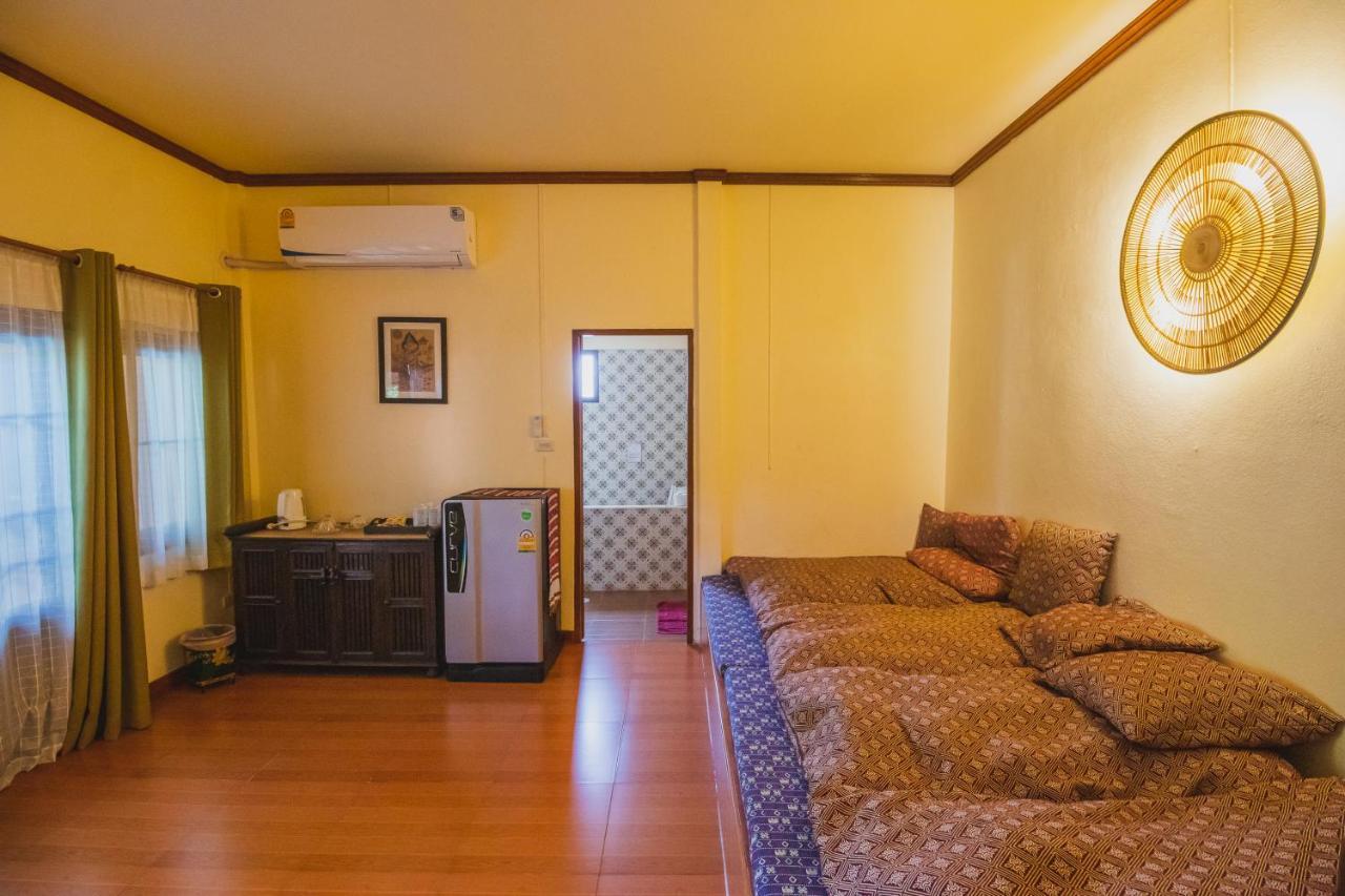 Joy's House & Tour 2* Chiang Mai