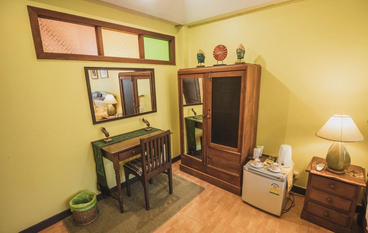 Joy's House & Tour Bed & Breakfast 2*