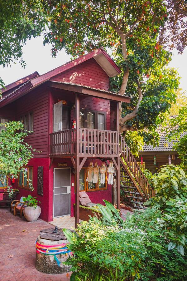 Joy's House & Tour Bed & Breakfast 2*