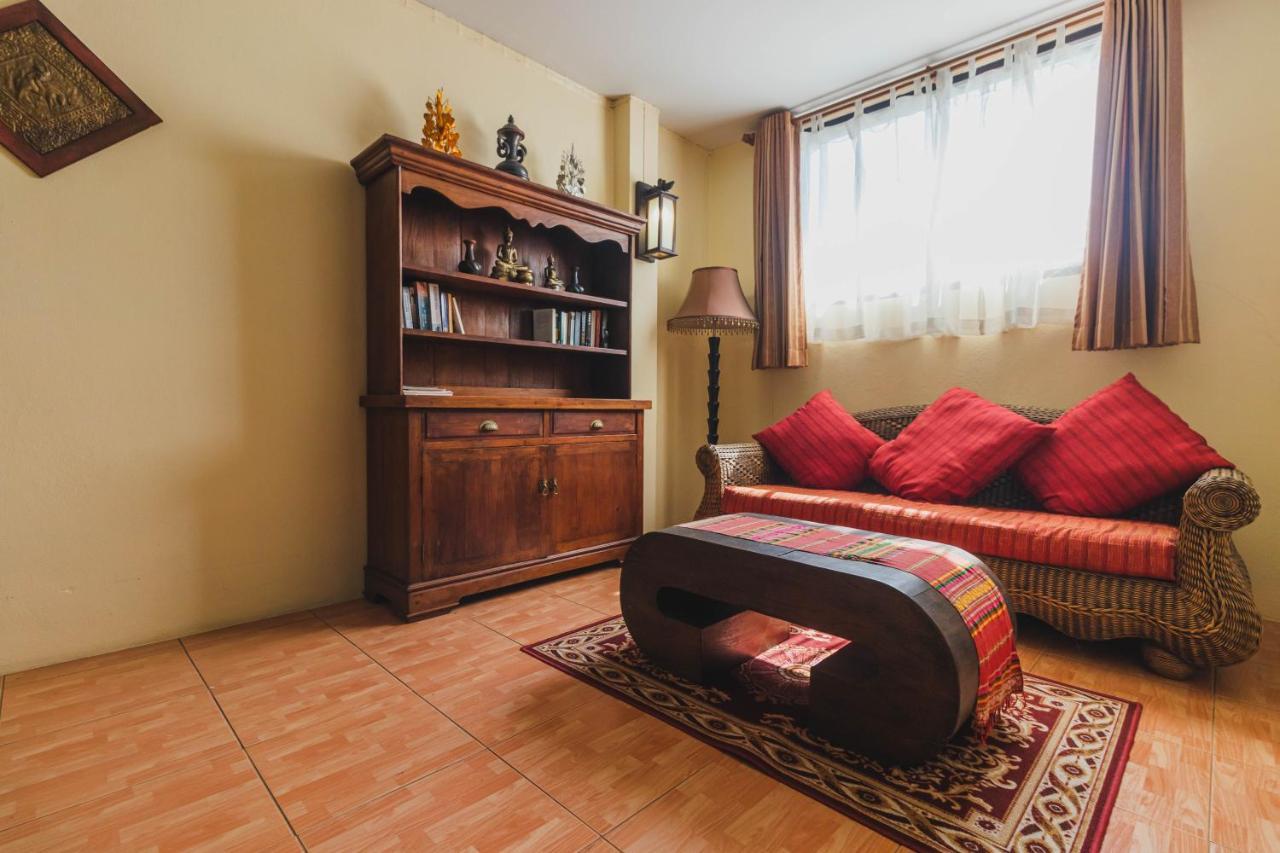 Joy's House & Tour Bed & Breakfast 2*