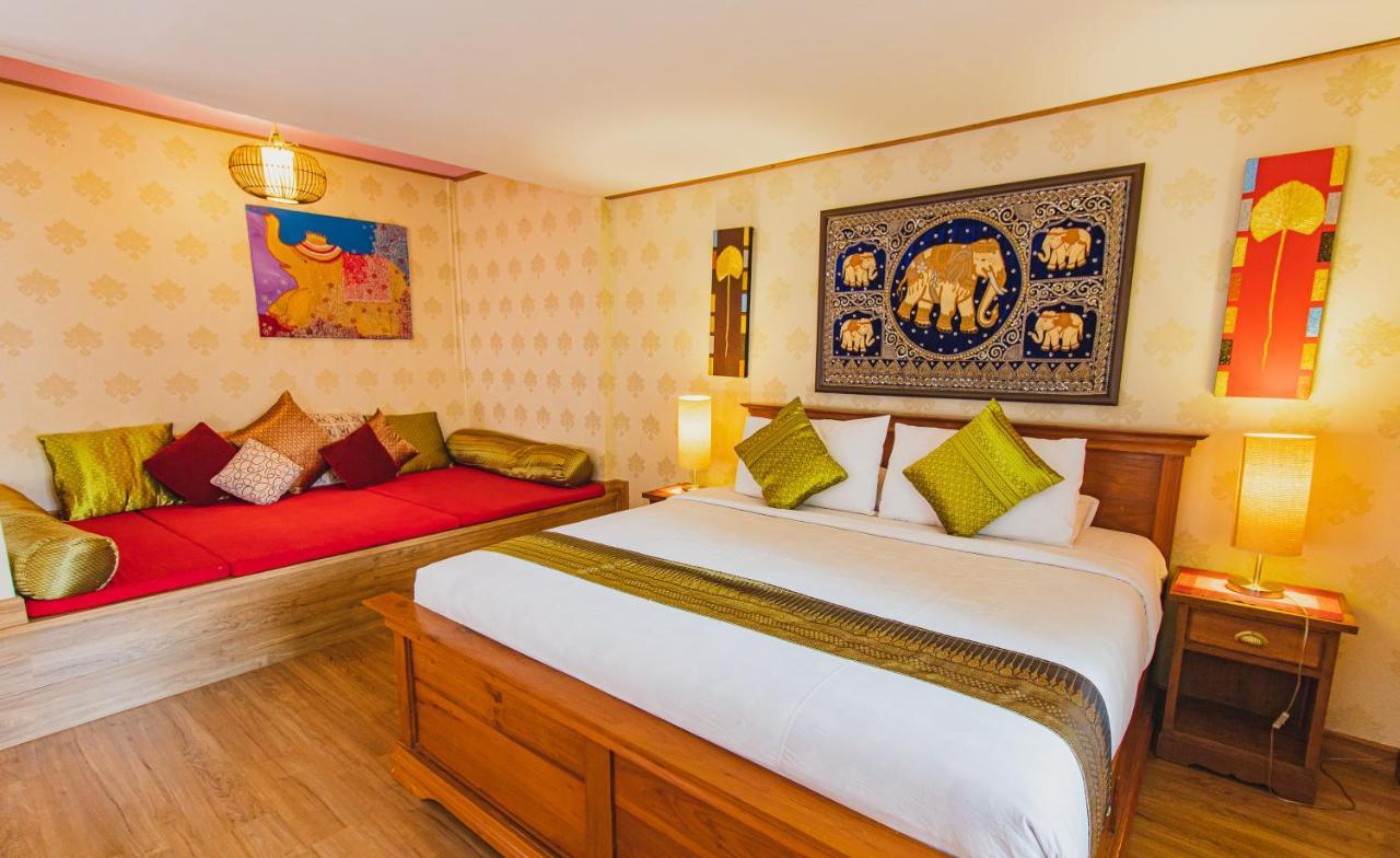 Joy's House & Tour Bed & Breakfast Chiang Mai
