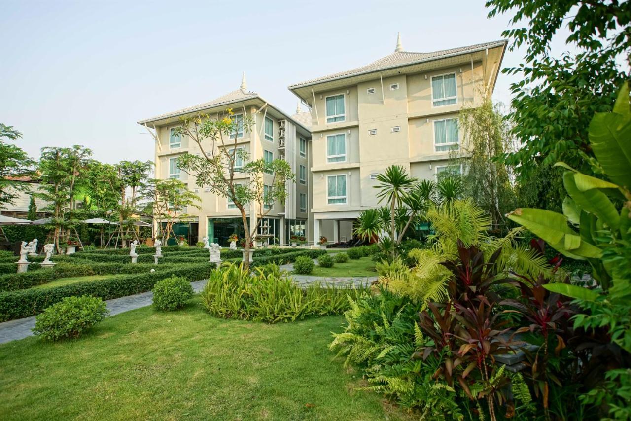 Nantra Chiangmai Riverfront 4*