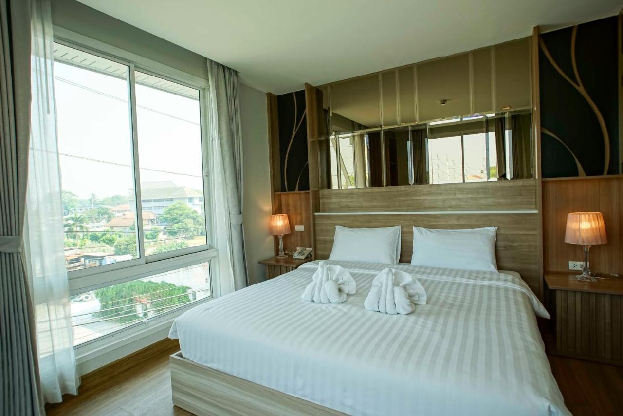 Nantra Chiangmai Riverfront Hotel
