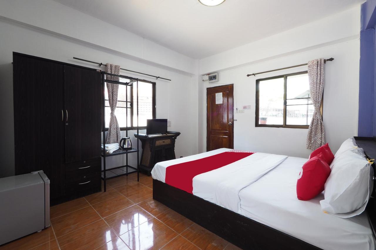 Oyo 817 Noble Thippanate Hotel Chiang Mai