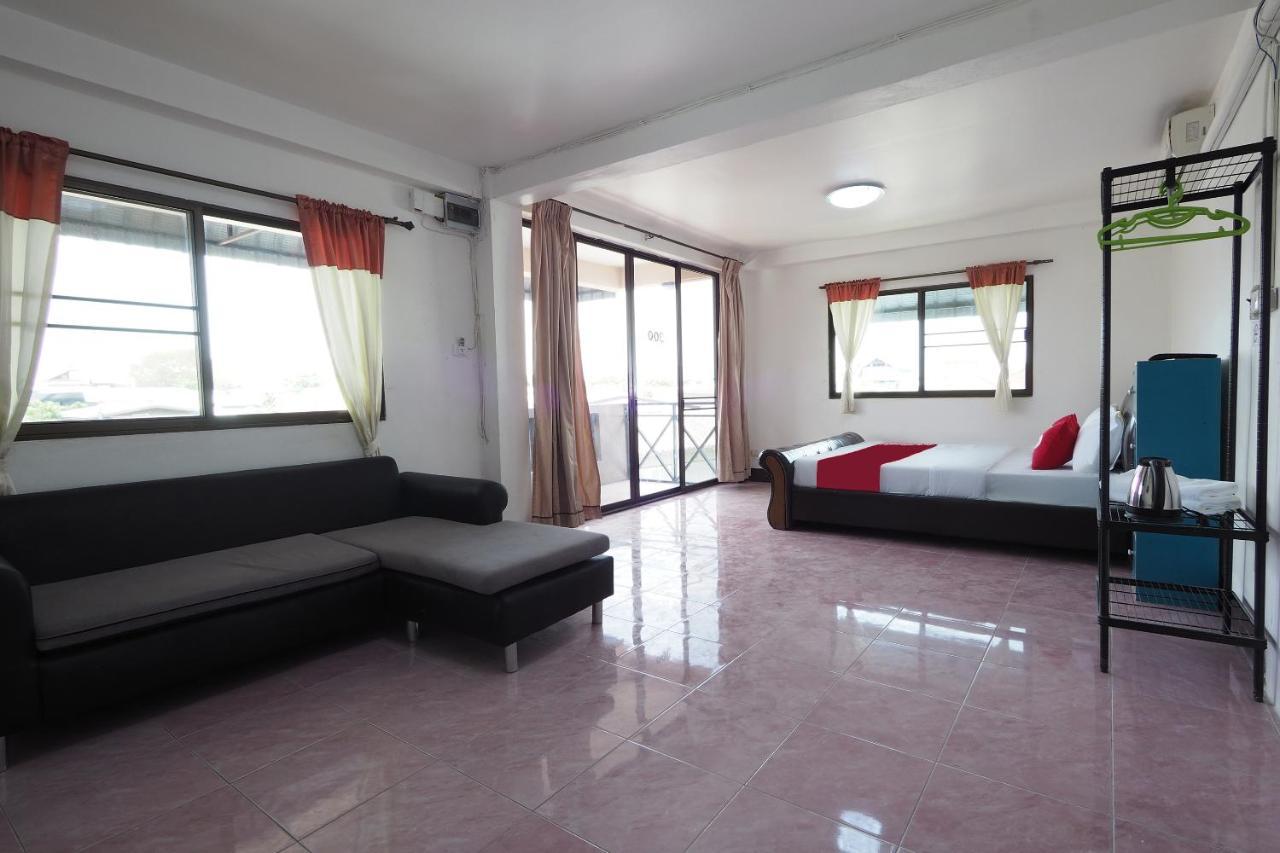 Hotel Oyo 817 Noble Thippanate Chiang Mai