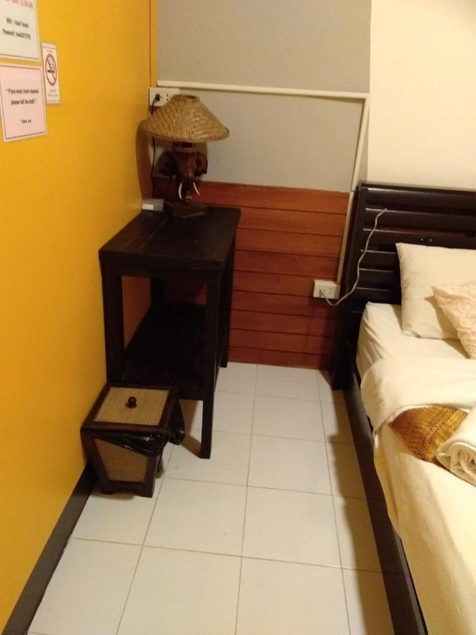 Hush Hostel *