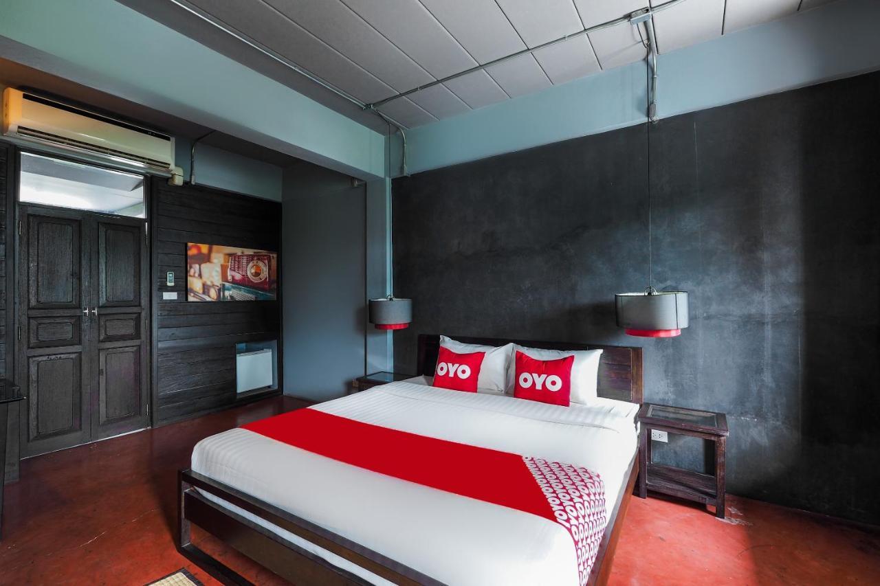 Oyo 988 Good Morning Tropical 3* Chiang Mai