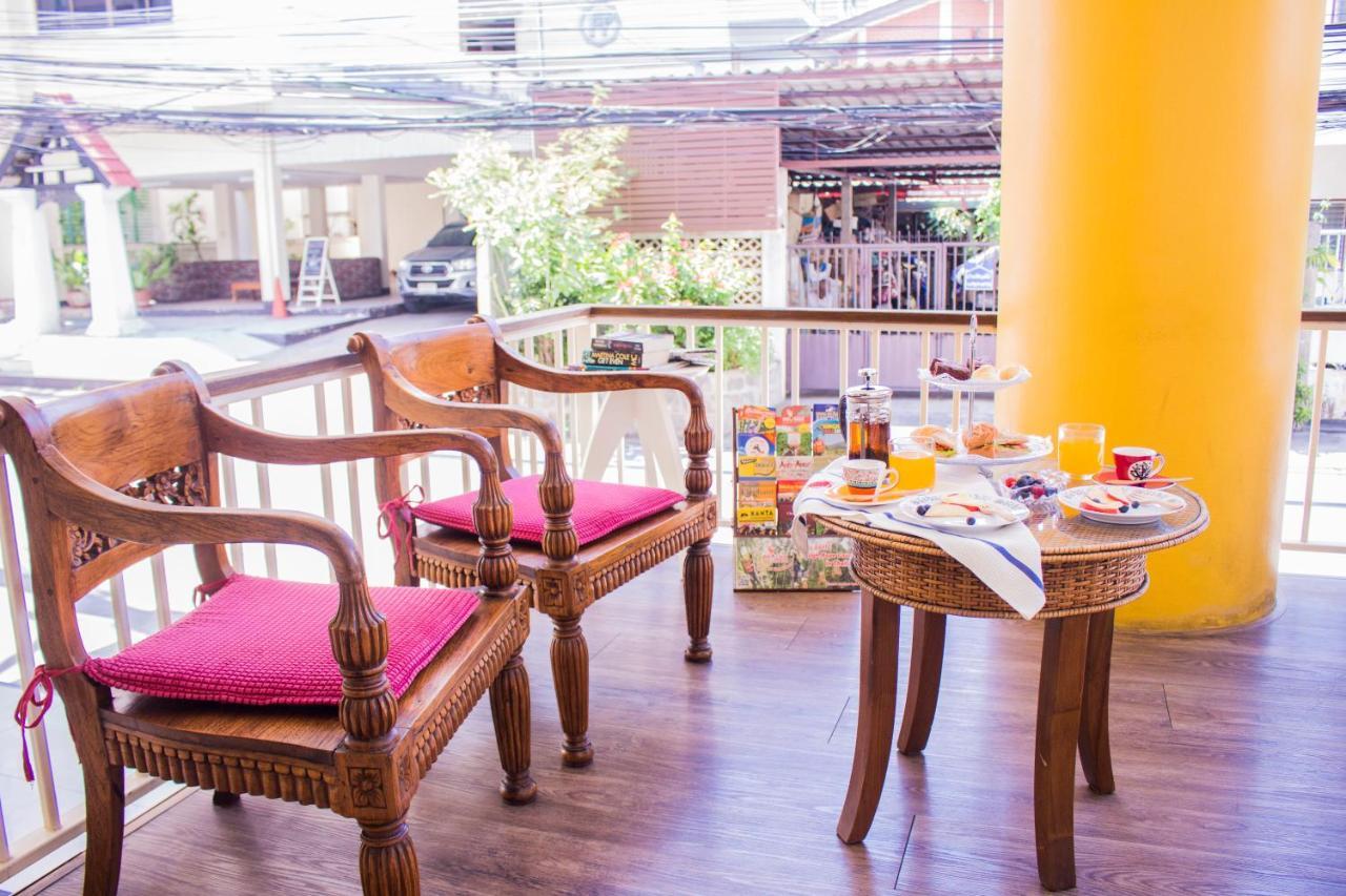 People Place Boutique In Town - Sha Extra Plus 3*
