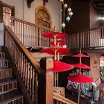 Night Bazaar Inn