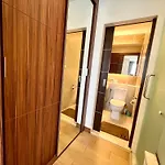 Cozy Luxury Condo @ The Astra