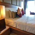 City Center Close Nightbazaar Luxury Condo