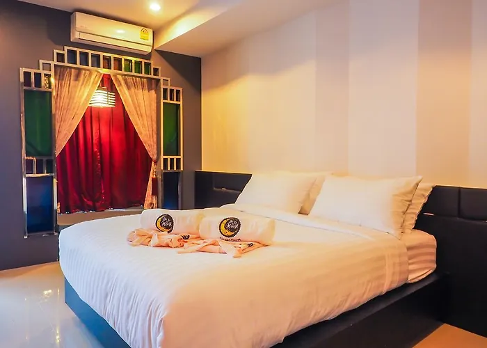 De Ja Moon Hostel