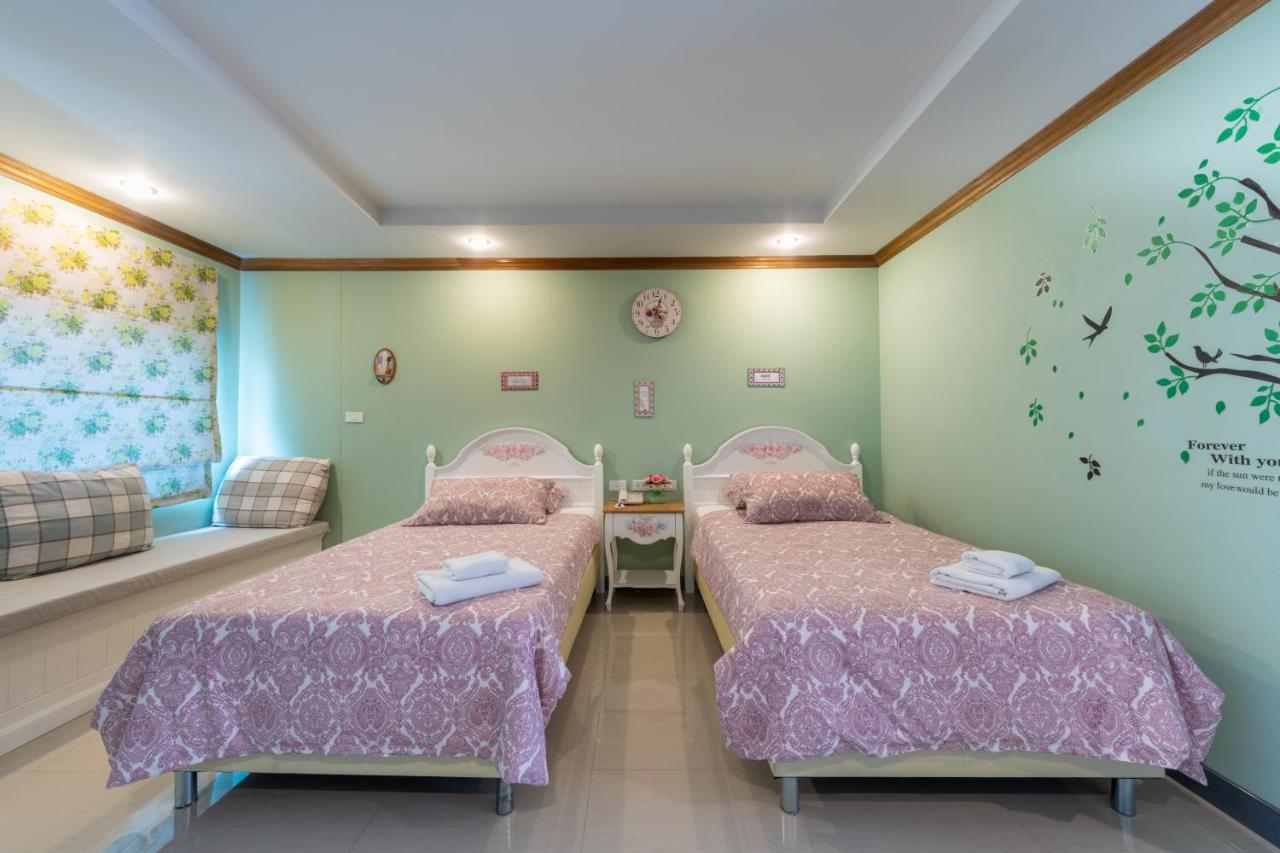 The Lilly Hotel 3*