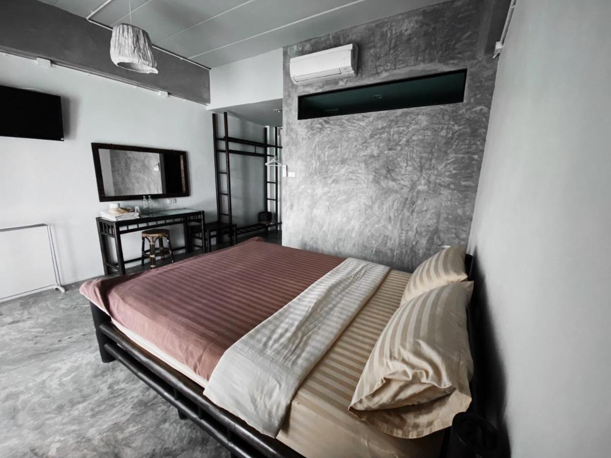 Lamphu House