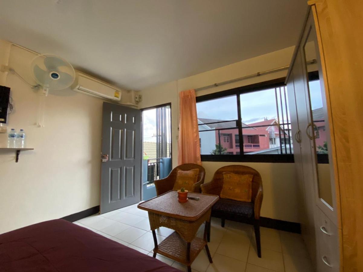 Apartment Ban Pongphan
