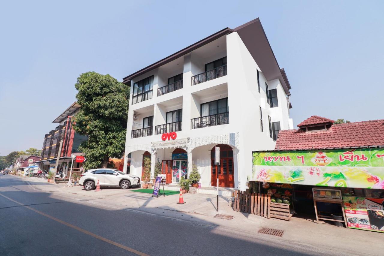 Oyo 611 Young 2* Chiang Mai