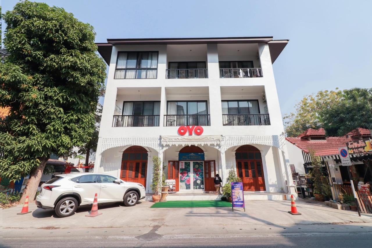 Oyo 611 Young Hotel Chiang Mai