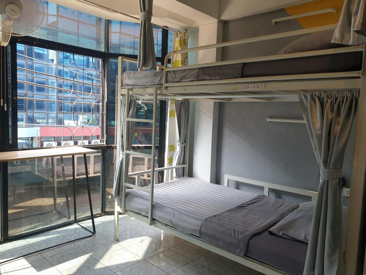 I-smile Hostel *