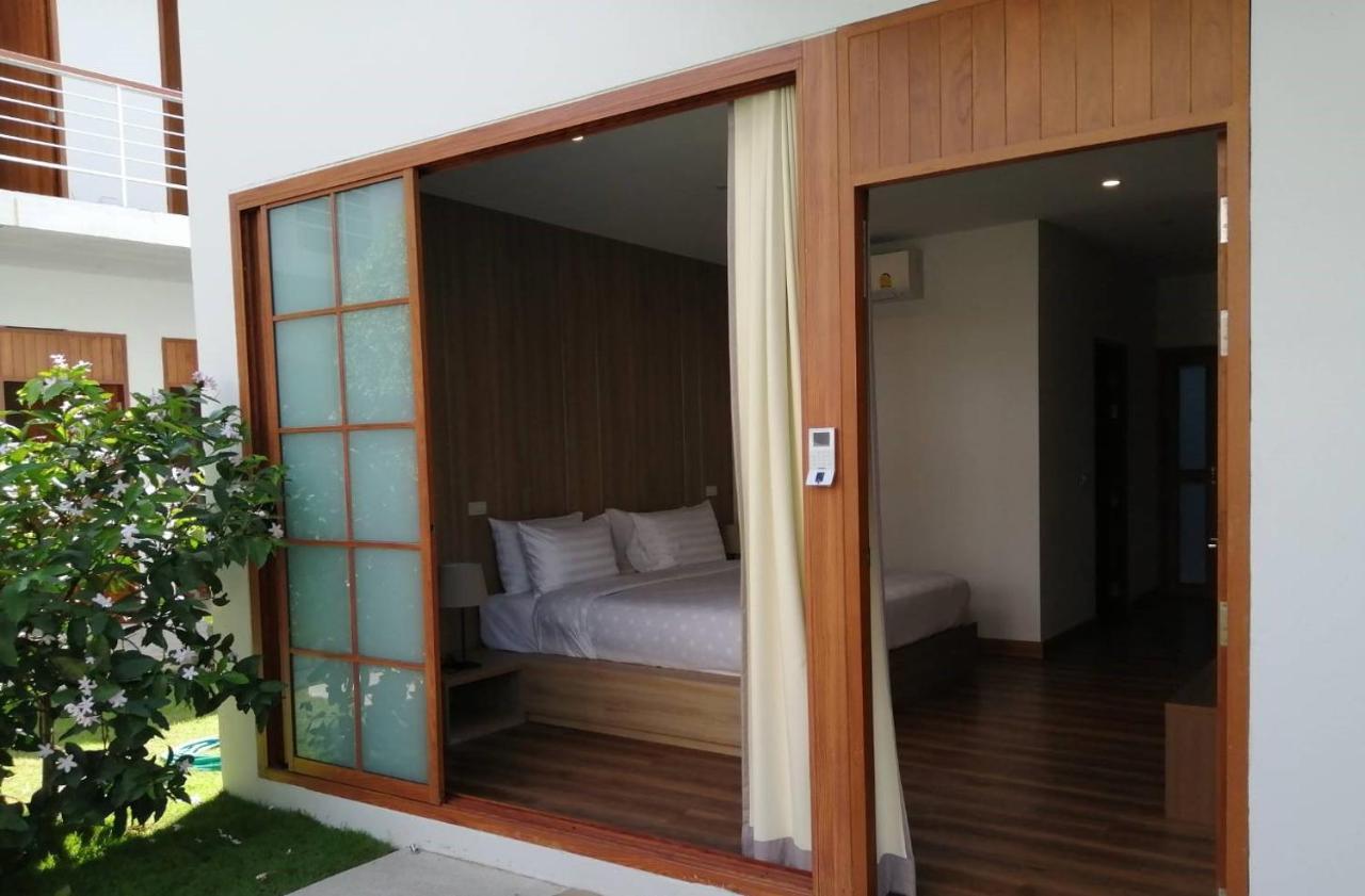 Hotel Four O'clock Chiang Mai