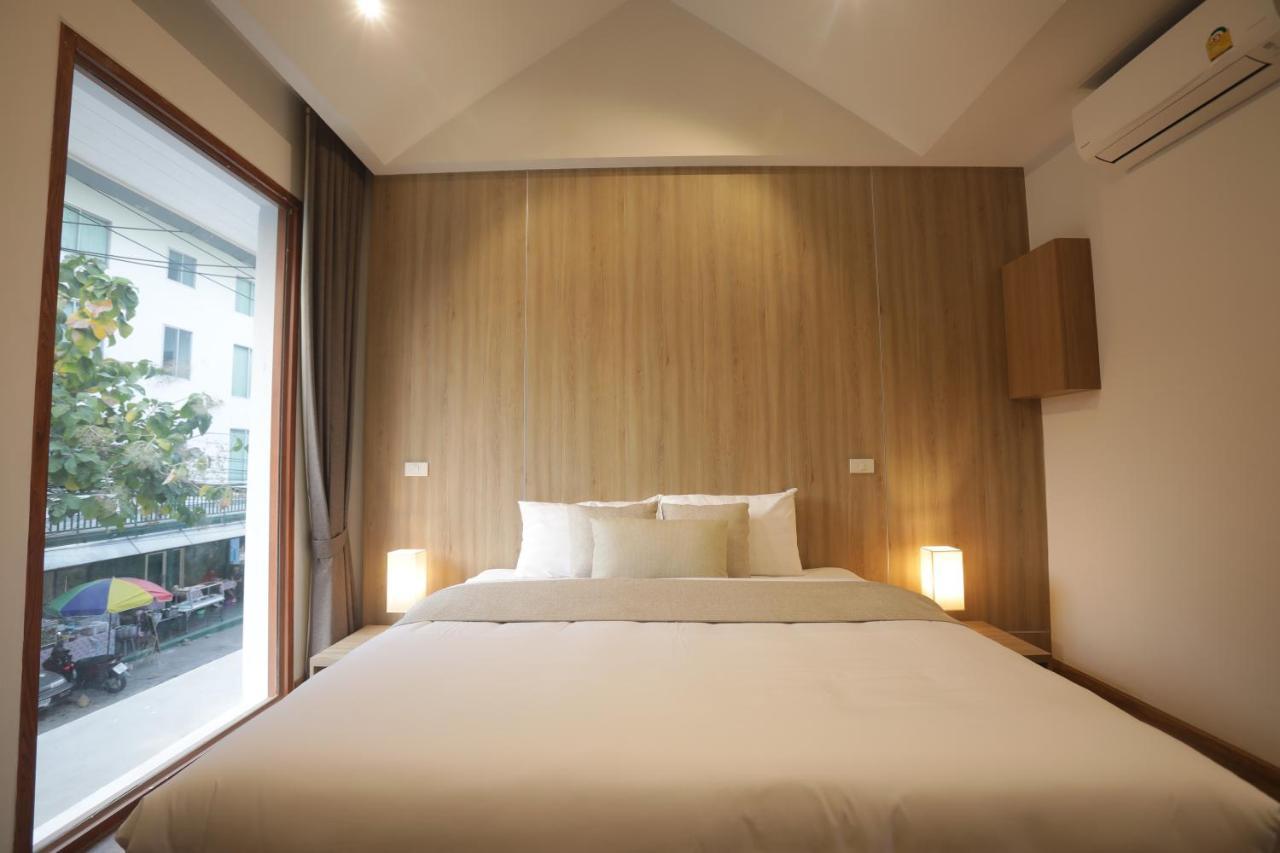 Hotel Four O'clock 3*
