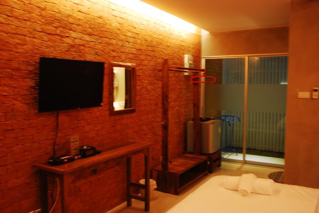 Guest house The White Elephant Chiang Mai