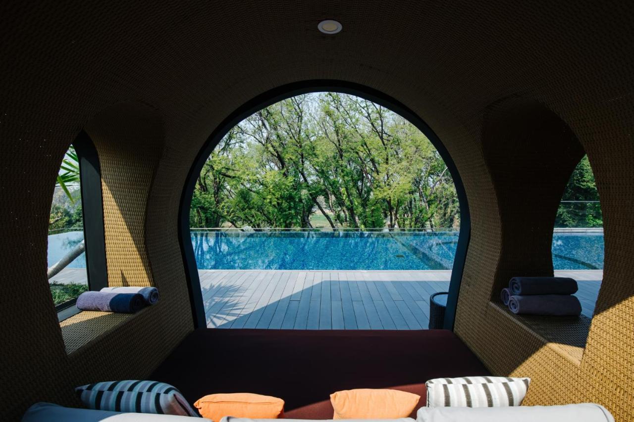 Resort Cross Riverside 5*