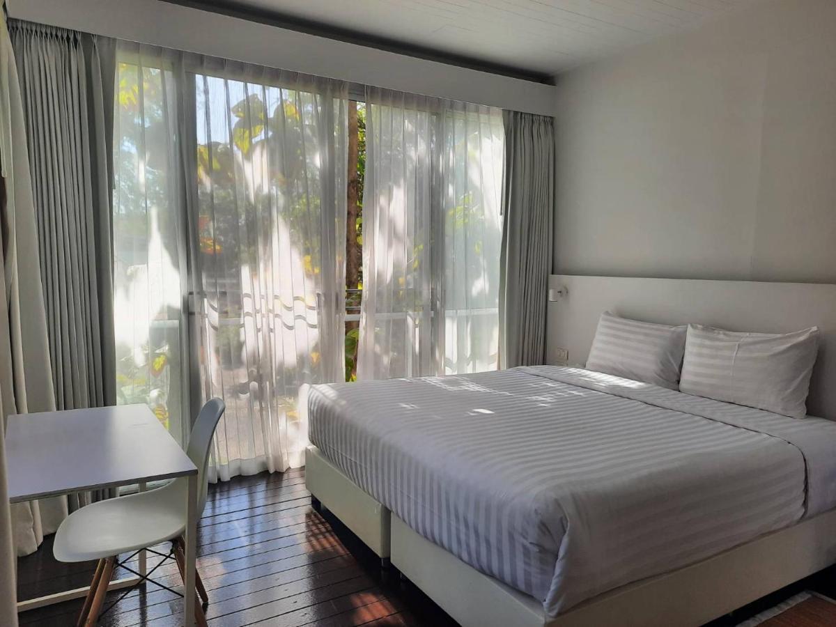 Cochet Hotel