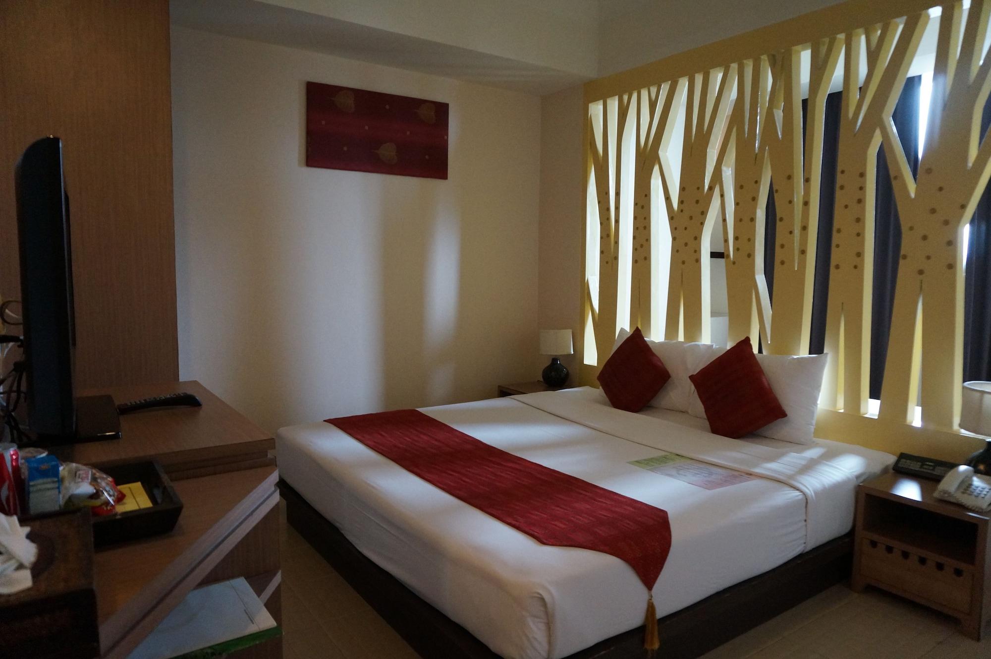 Hotel Maninarakorn 4*