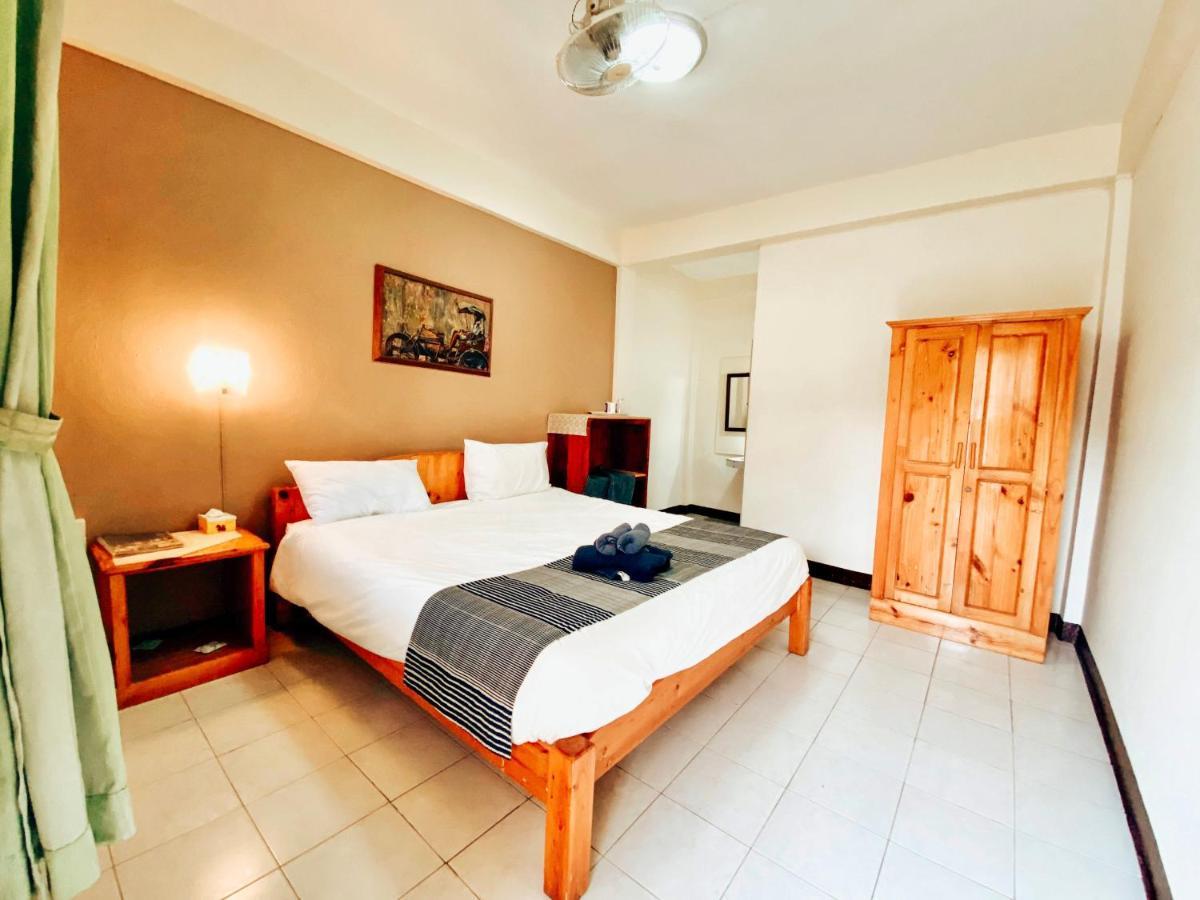 Hotel The Shire Chiang Mai