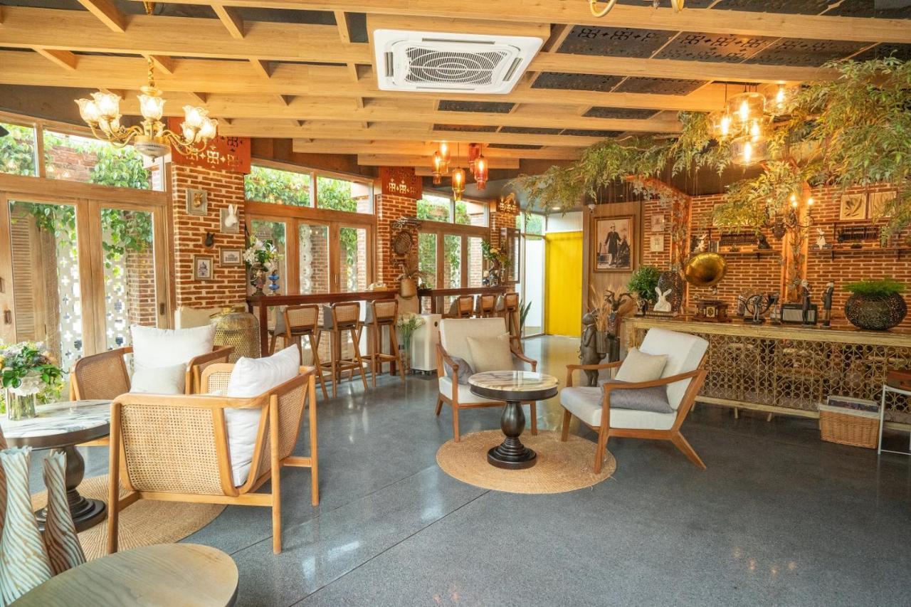 Sanae' Oldtown Hotel