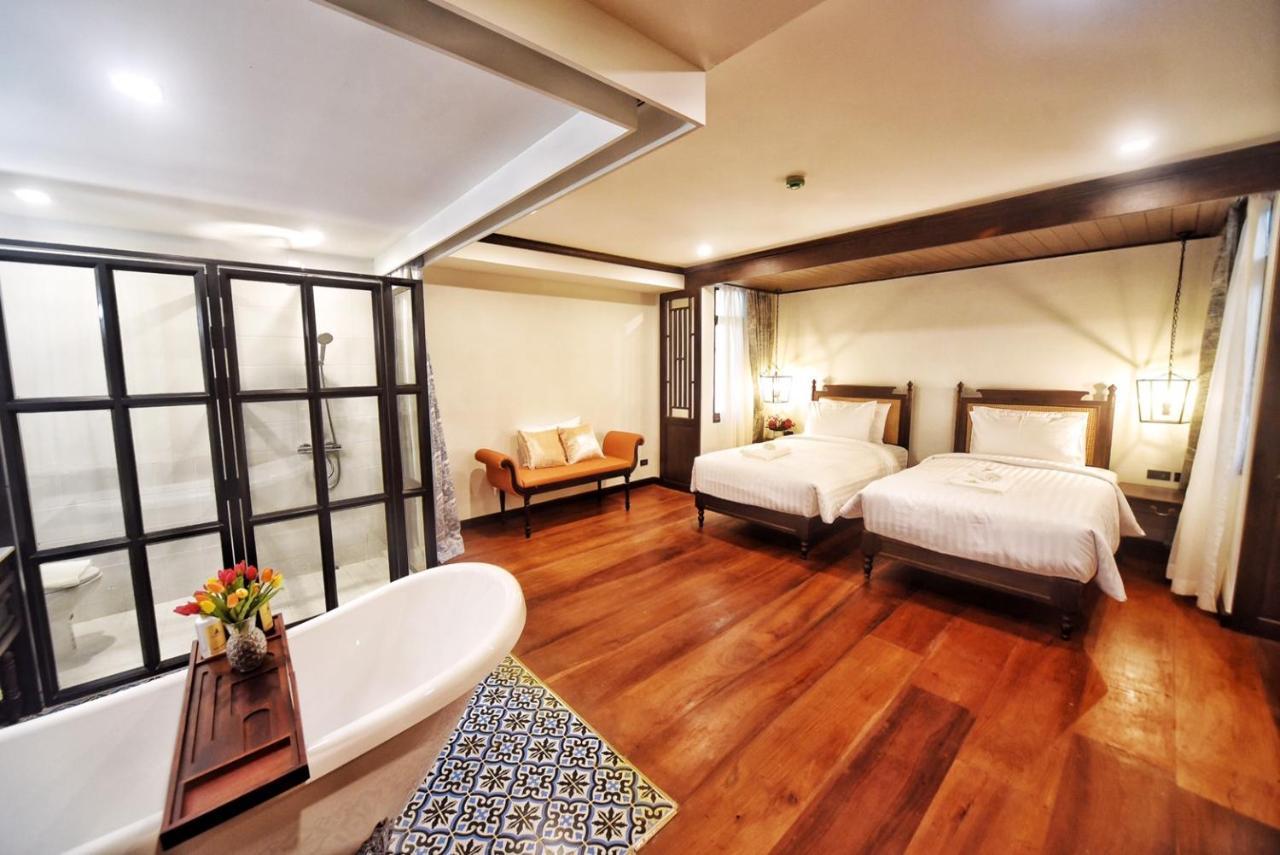 Hotel De Manor 4*