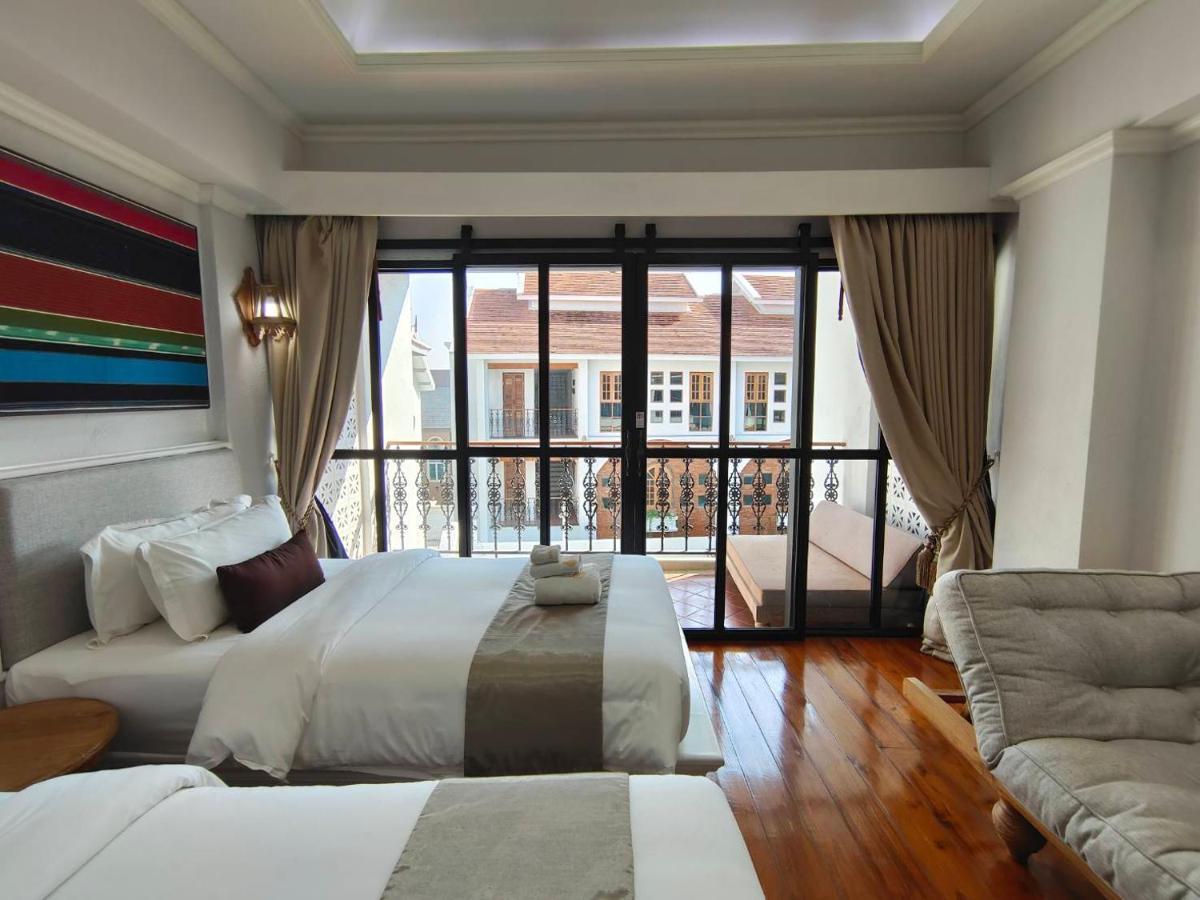 Lanna Oriental Hotel 4*