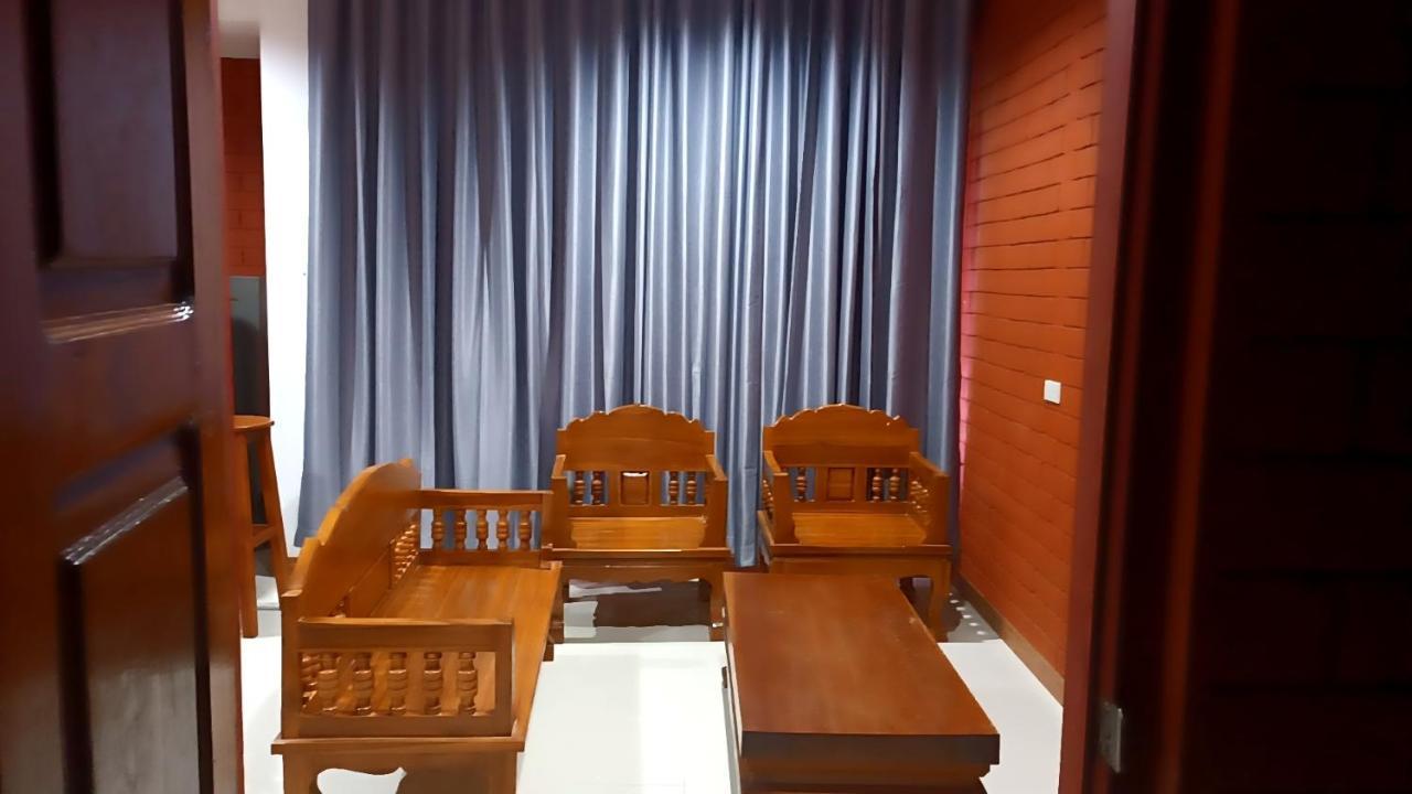 Guest house Saen Kam *