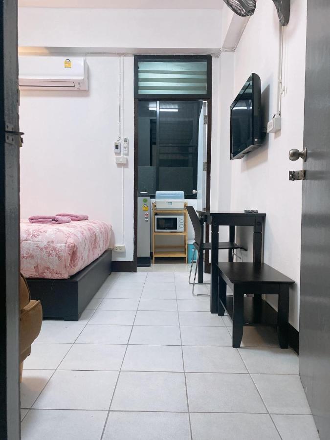 Ban Pongphan Apartment *