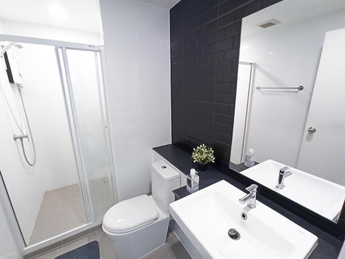Escent Park Apartment *