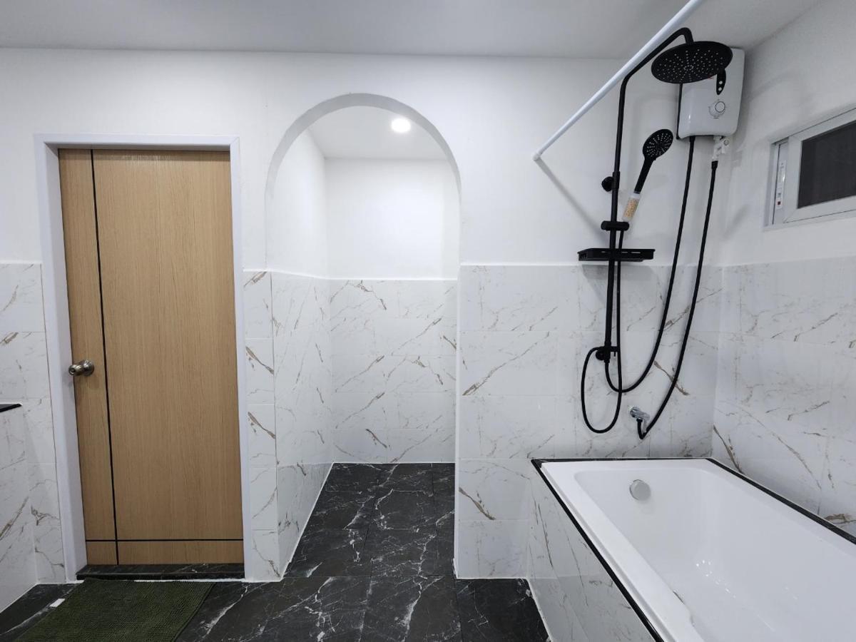 Villa Boxsoon Nimman 8 # 3beds 2bahts *