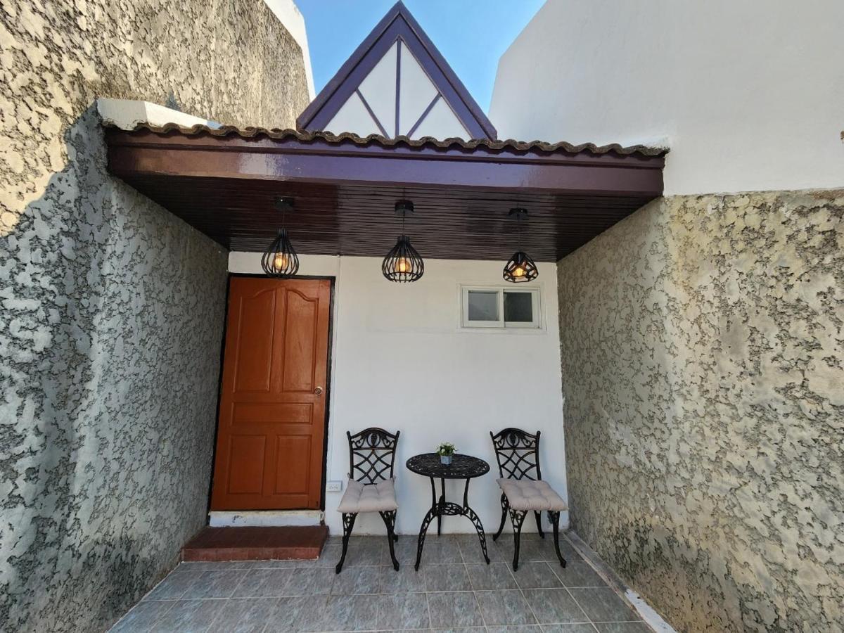 Villa Boxsoon Nimman 8 # 3beds 2bahts Chiang Mai