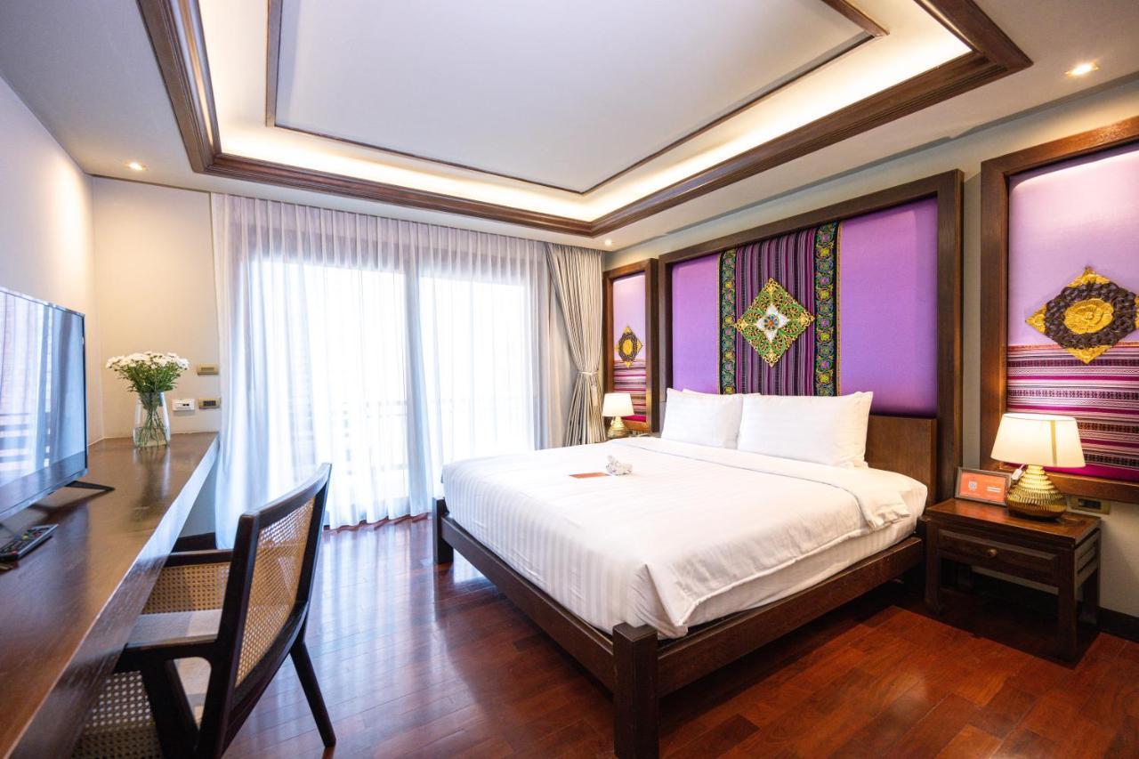At Gate Thaphae Hotel 3*