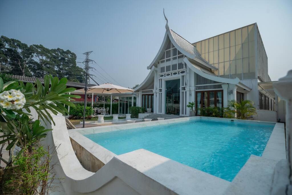 Unique Lanna Style Pool Villa *