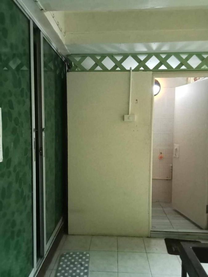 Smile Capsule Hostel *