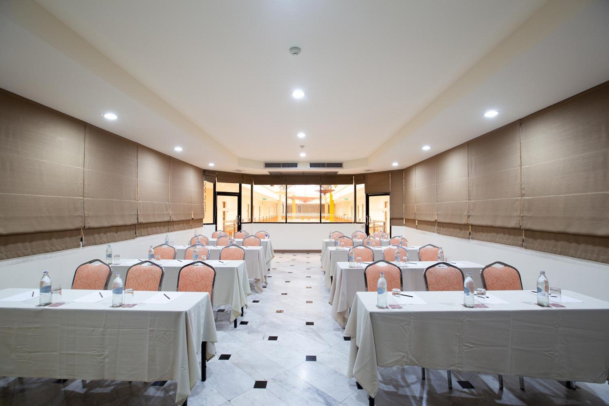 Imm Thaphae Hotel