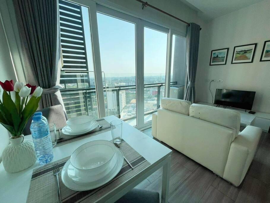 The Prio Near Airport Plaza Apartment Chiang Mai