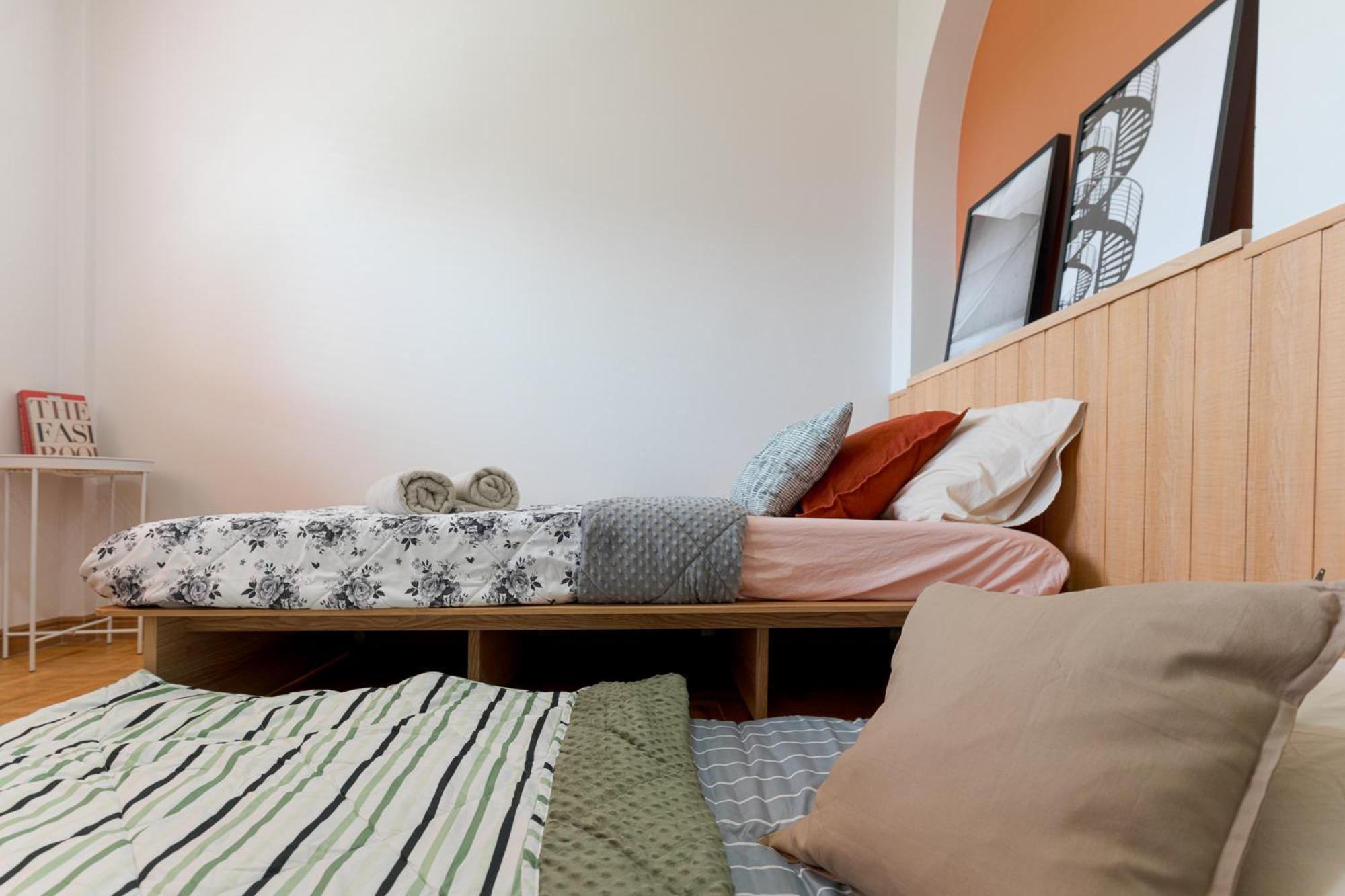Modern Style Townhome /2br Near Cnx Moat *