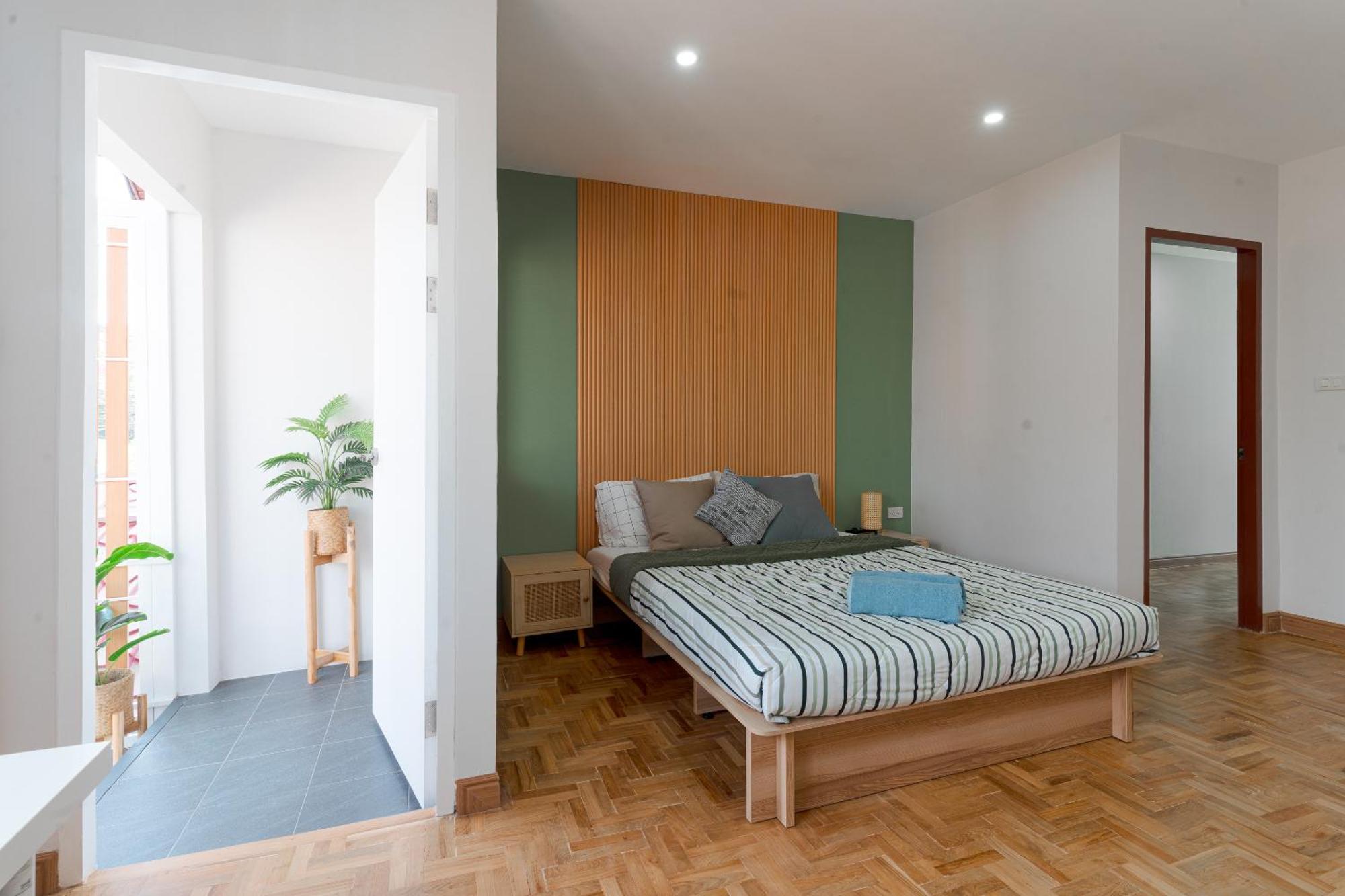 Modern Style Townhome /2br Near Cnx Moat * Chiang Mai
