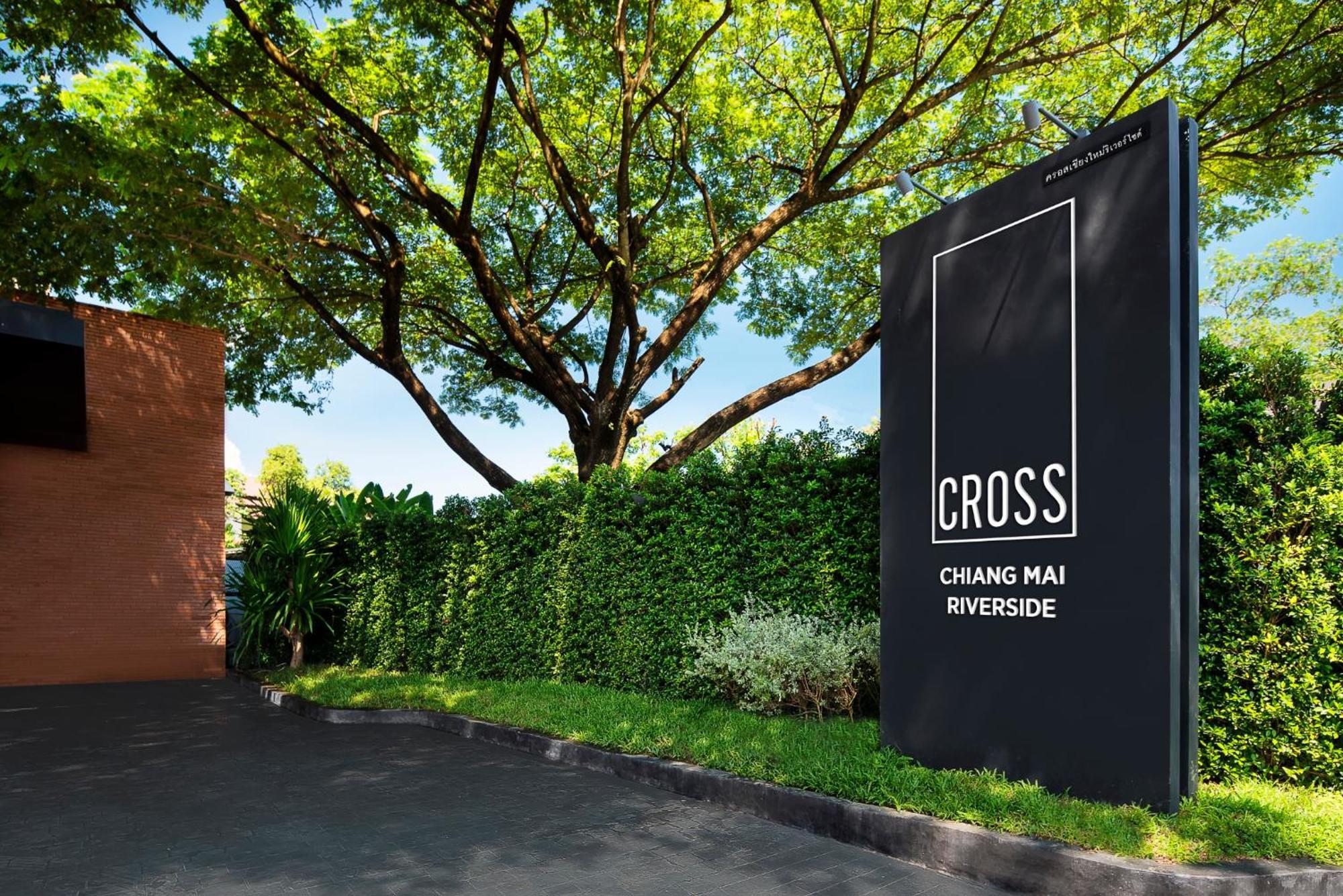 Cross Riverside Resort